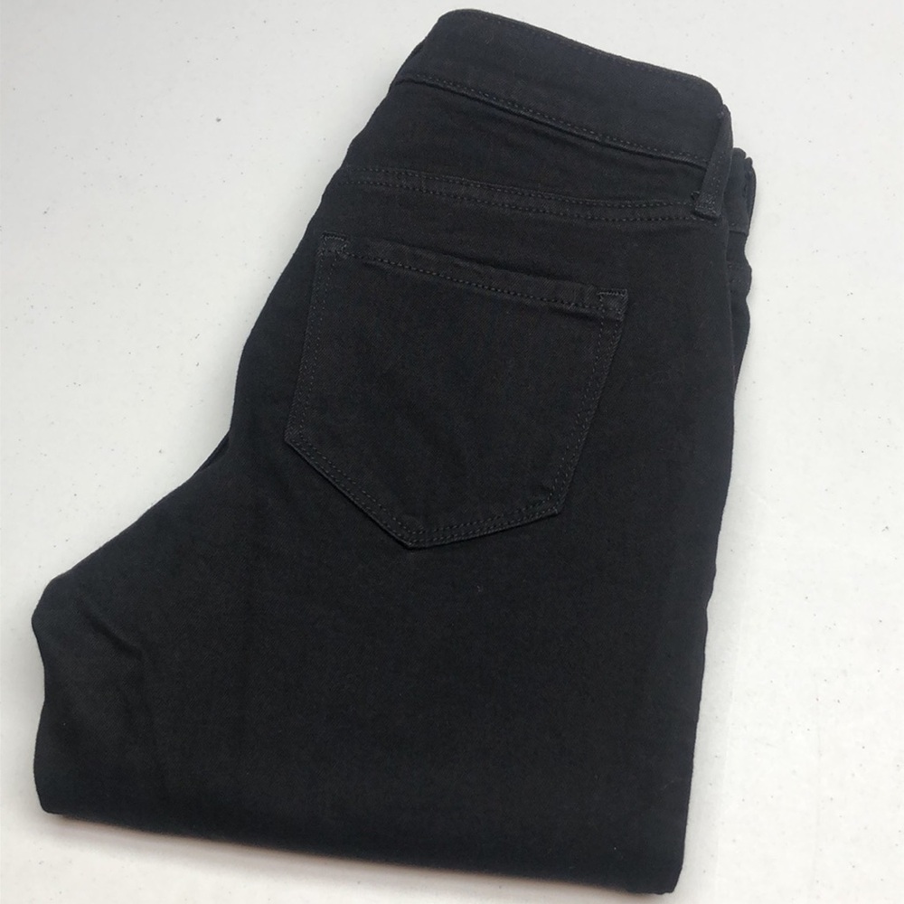 LIKE NEW OLD NAVY BLACK SLIM CROPPED JEANS 0/25x23 ⭐️